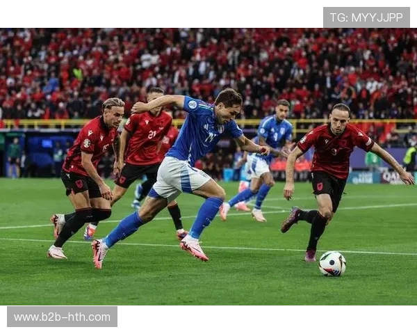 阿尔巴尼亚对阵英格兰,主队防守稳健进攻待改善